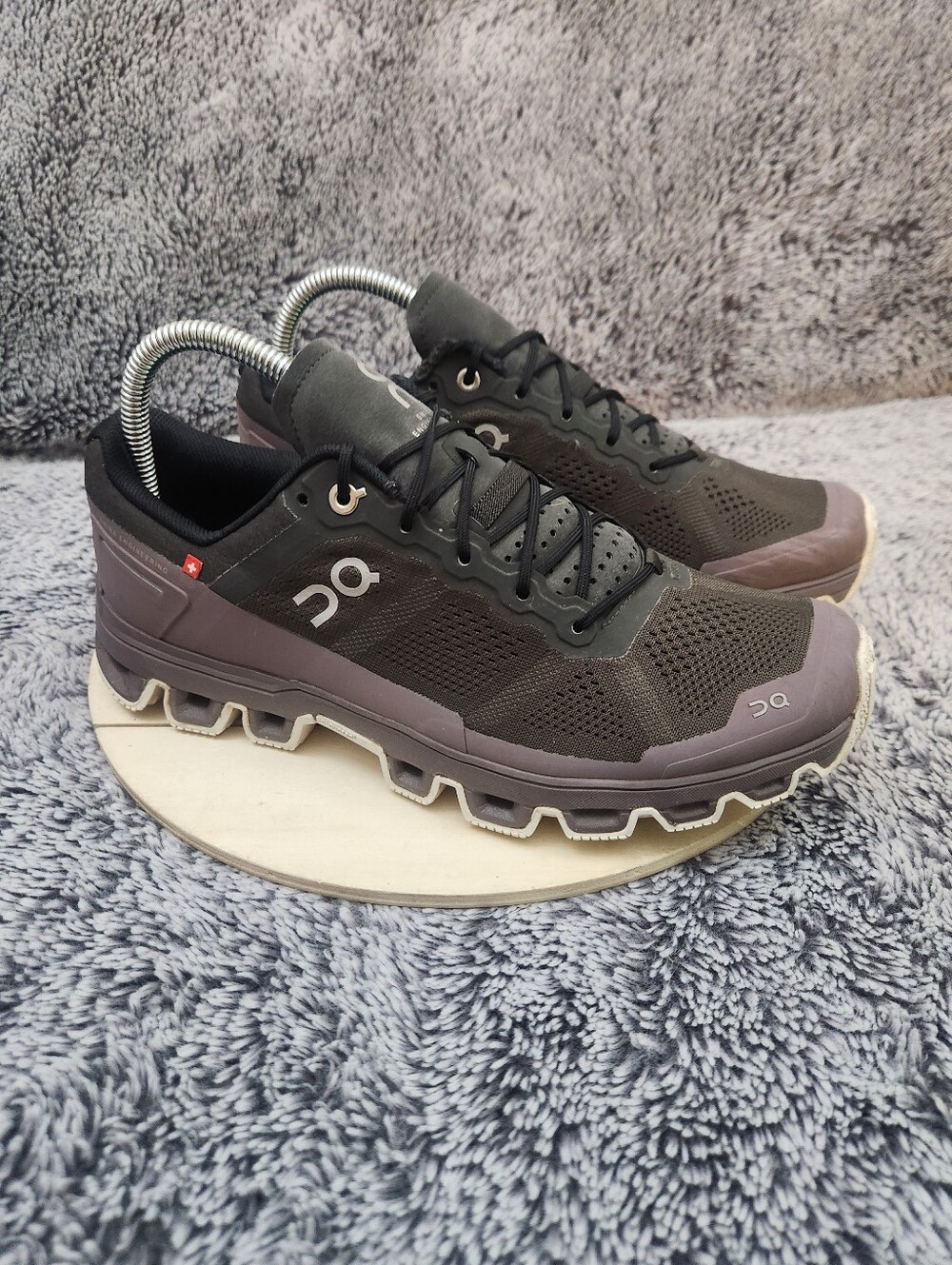 On Cloudventure Shadow Grape Athletic Hiking Shoes Women's Size 9